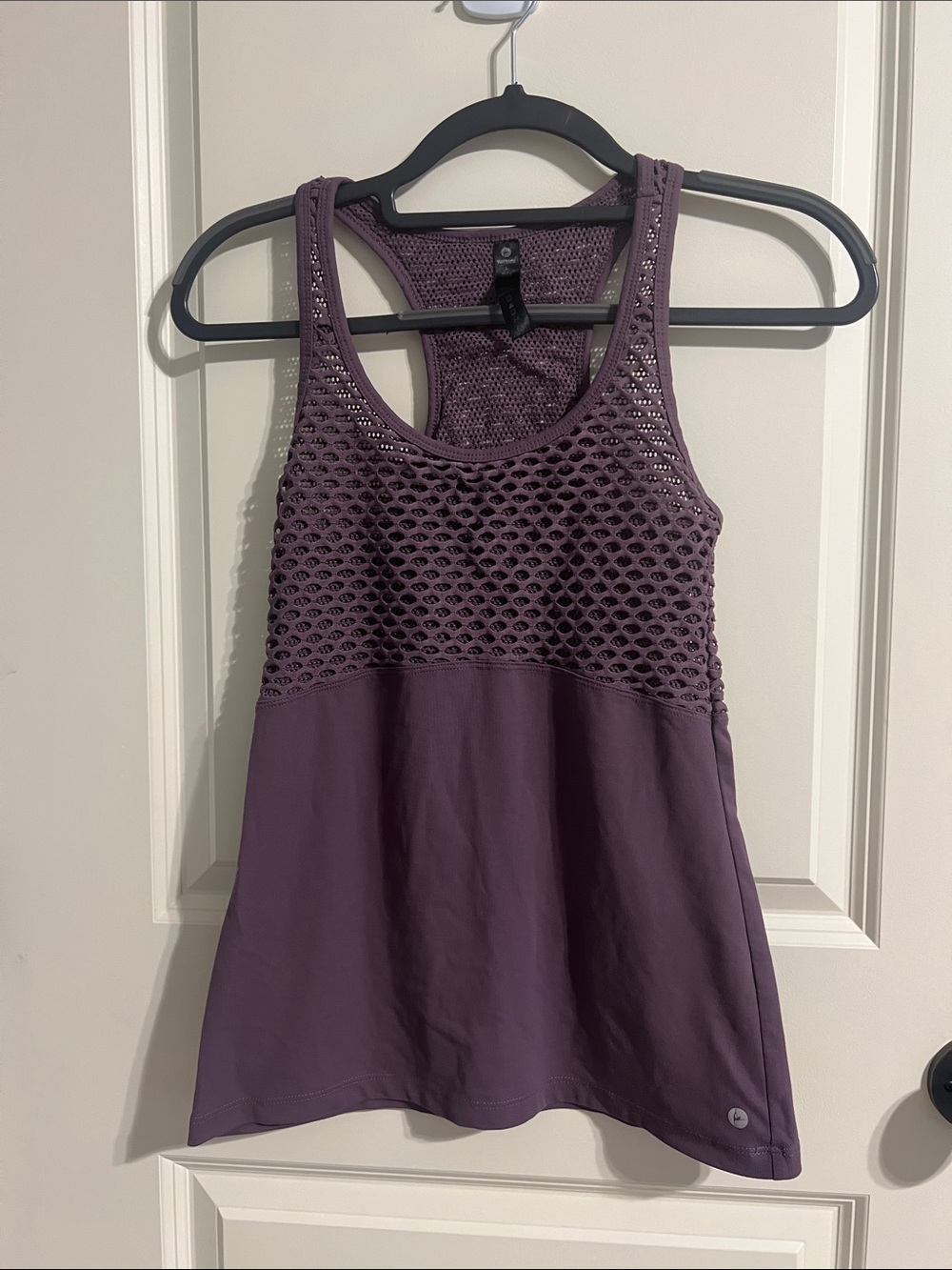 Athletic Mesh-Panel Tank Top - Plum